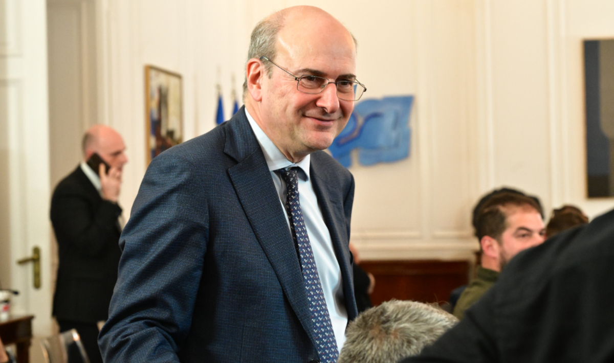 Καθυστερήσεις στο κυβερνητικό έργο και φρένο στην ανάπτυξη με… ονοματεπώνυμο!