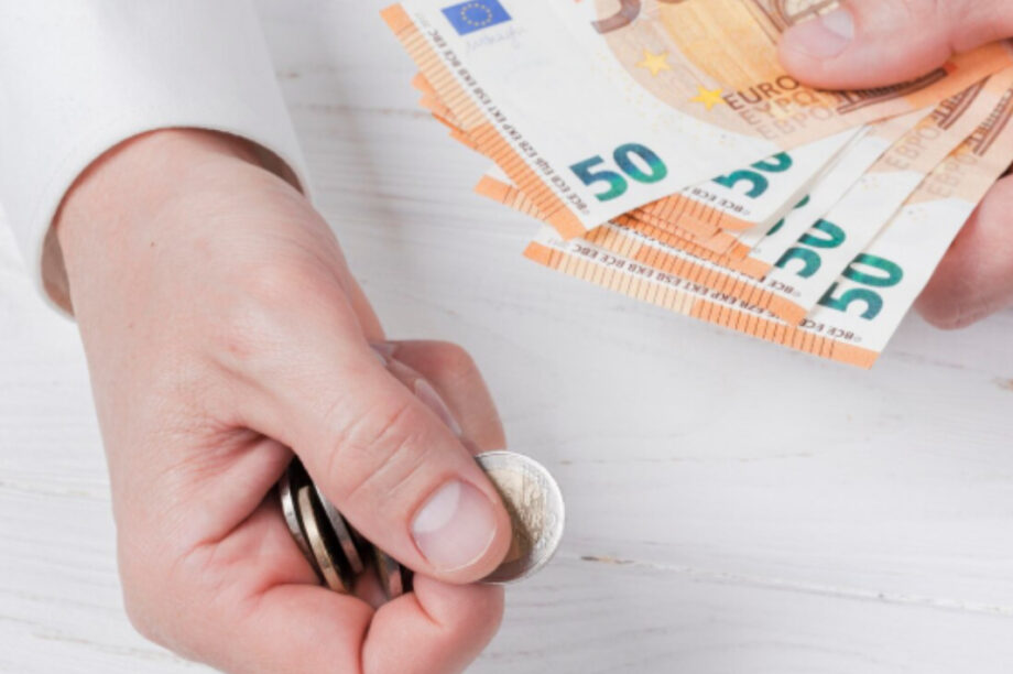 χρήματα συντάξεις