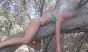 «Είχε ξαναμπεί σε ψυχιατρείο πολλές φορές – Θέλει βοήθεια» δήλωσε ο γιός της δασκάλας γιόγκα που ανατίναξε 4 αυτοκίνητα