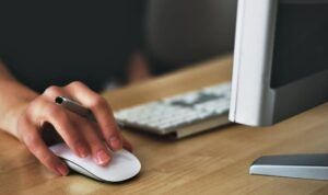 Καθαρά Δευτέρα: Πώς αμείβονται οι εργαζόμενοι