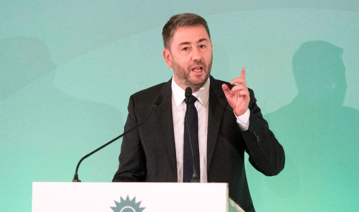 Νίκος Ανδρουλάκης: Πέταξε χαρταετό με τον 13χρονο γιο του – Δείτε φωτό