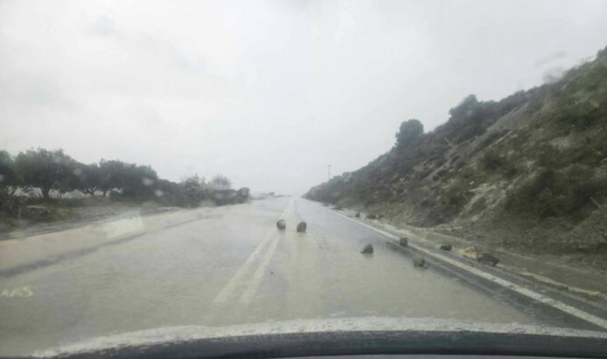 Ηράκλειο: Πτώσεις βράχων από την κακοκαιρία στην Βιάννο