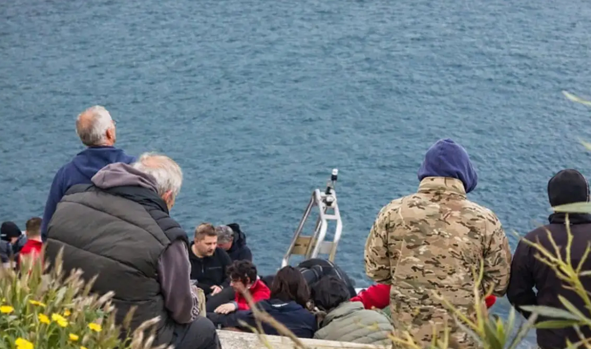 Βουλιαγμένη: Συγκλονιστικό βίντεο με τον 34χρονο δύτη – Οι τελευταίες του προσπάθειες στο «πηγάδι του διαβόλου»