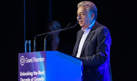 Αρναουτάκης Grant