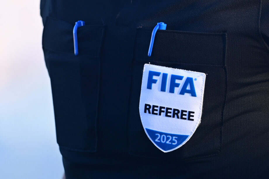 Διαιτητής FIFA