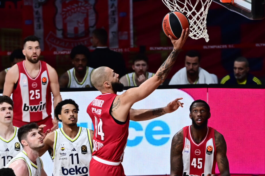 Φουρνιέ Ολυμπιακός Μπάσκετ Φενέρ