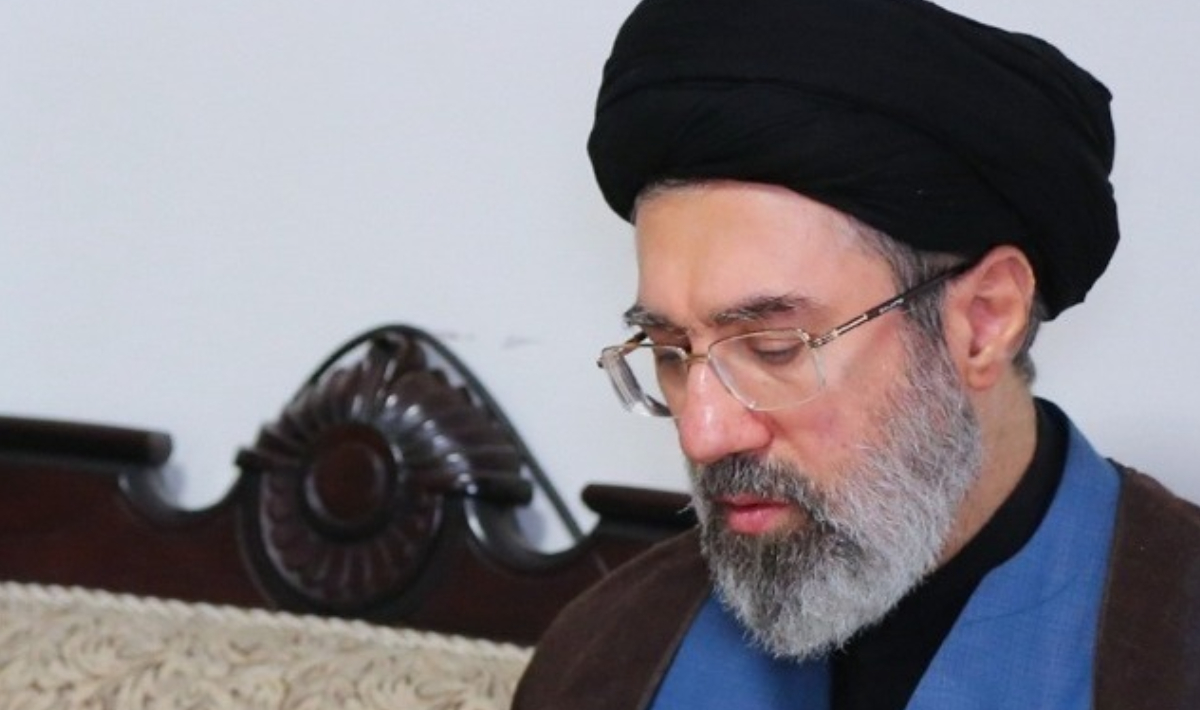 Μυστήριο γύρω από το πρώτο βίντεο που δείχνει τον Μοτζτάμπα Χαμενεΐ ζωντανό