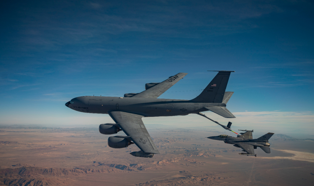 ΗΠΑ: Δυστύχημα η συντριβή του ιπτάμενου τάνκερ KC-135, 4 οι νεκροί