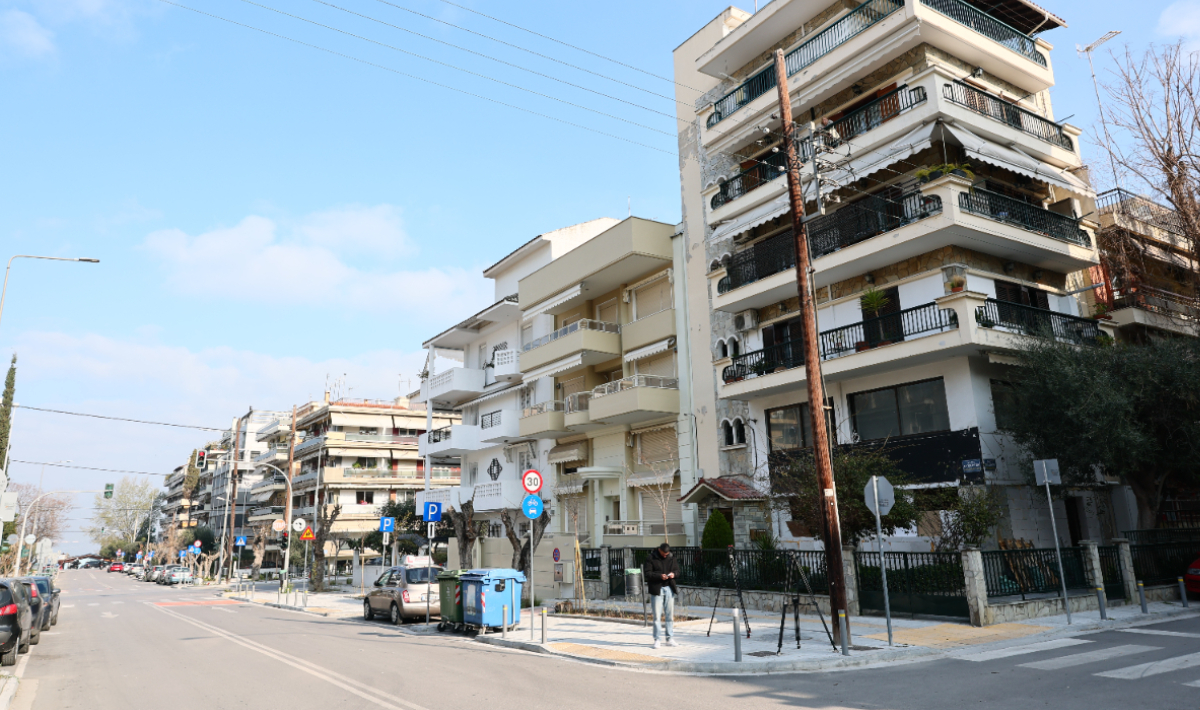 Ενώπιον εισαγγελέα και ανακριτή ο 23χρονος που κατηγορείται για την δολοφονία 20χρονου στην Καλαμαριά (βίντεο)