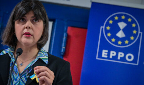 Λάουρα Κοβέσι ΝΕΟ