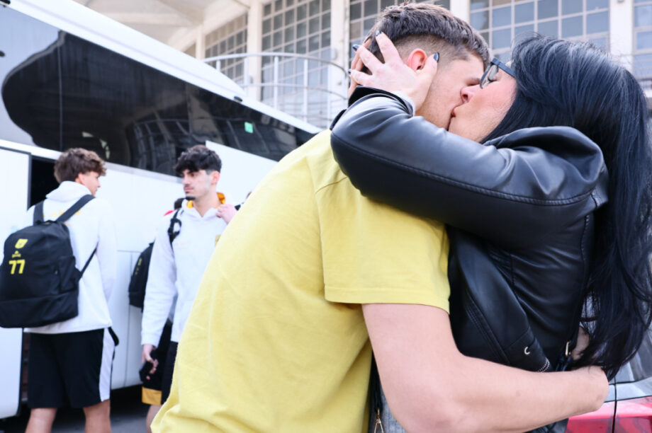 Νεαροί Άρη Επιστροφή