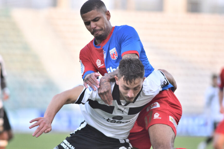 ΟΦΗ Βόλος Αποστολάκης Αμπάντα