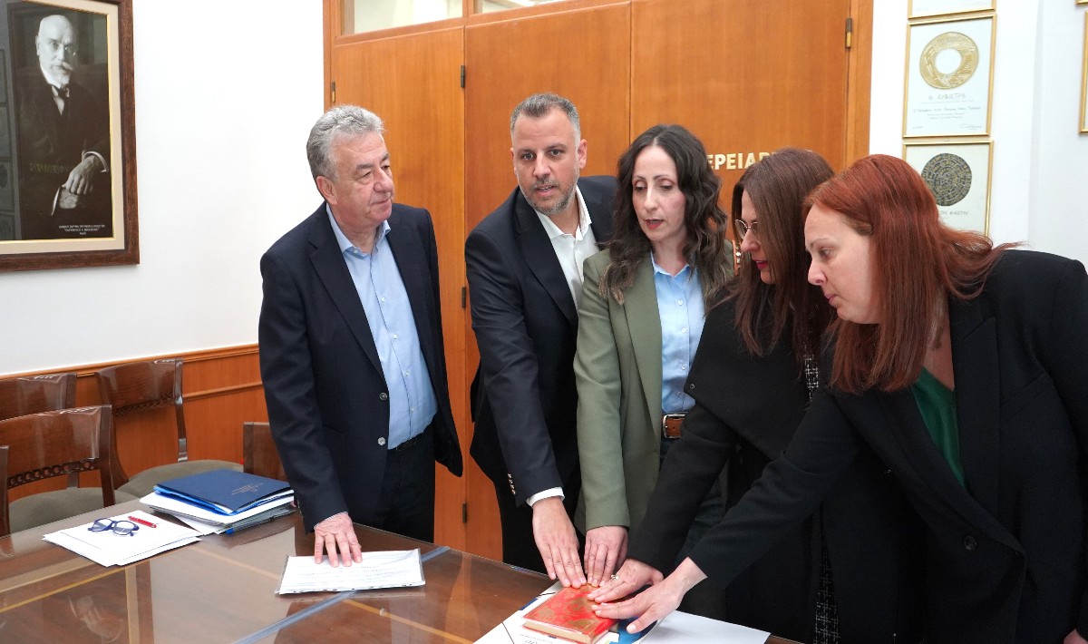 Ορκίστηκαν 4 νέοι υπάλληλοι στην Περιφέρεια Κρήτης