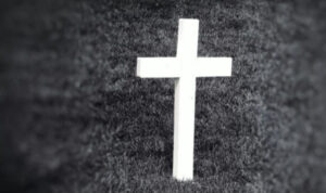 Απίστευτο! Άνοιξαν τάφο 46χρονου και βρήκαν μέσα ένα χειρουργικό ψαλίδι – Παρέμεινε στο σώμα του επί χρόνια