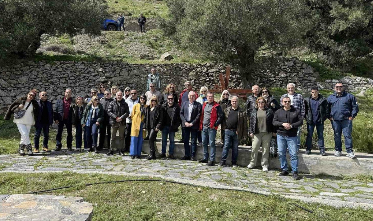 Επίσκεψη του Παγκρήτιου Ομίλου Φουσκωτών Σκαφών στο Ηρώο Μνήμης και στο Μουσείο Ολοκαυτώματος Βιάννου (φωτο)