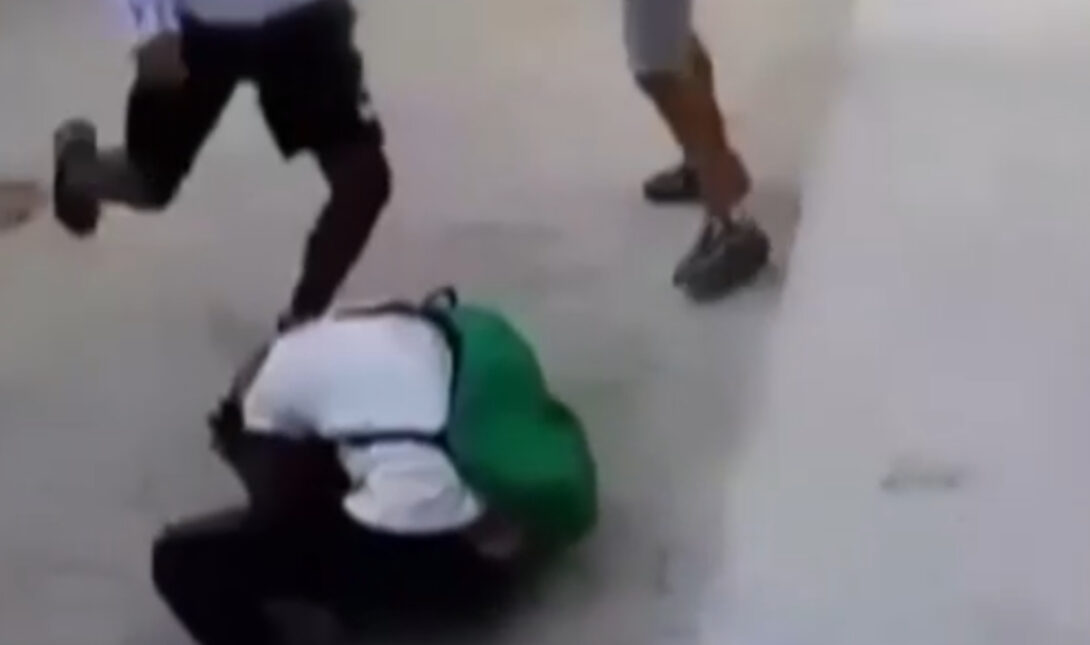 ανηλικοι ξυλοδαρμος