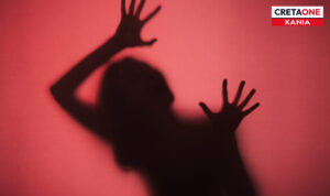 Χανιά: Καταγγελία 17χρονης για ομαδικό βιασμό – «Δεν την βίασε ο αδερφός μου» λέει ο αδερφός ενός εκ των συλληφθέντων