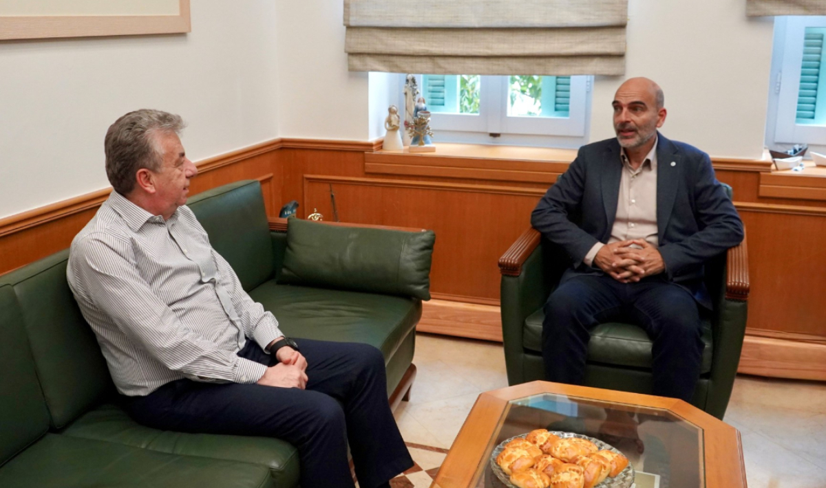 Συνάντηση Περιφερειάρχη Κρήτης με τον Δήμαρχο Καντάνου – Σελίνου για τα έργα ΕΣΠΑ και τη διαχείριση υδάτων