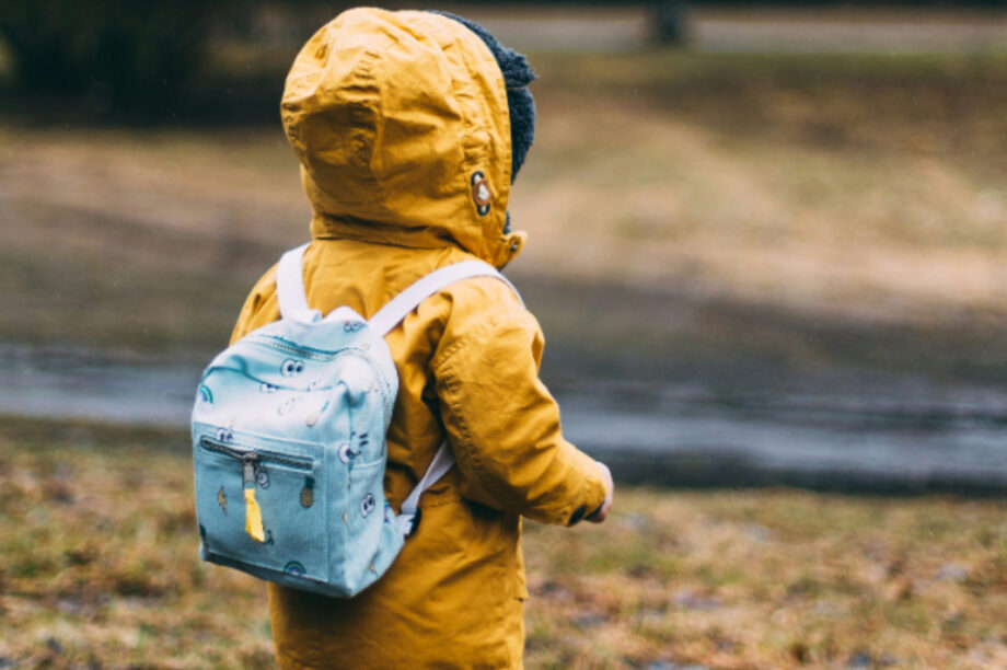 Παιδί πλάτη