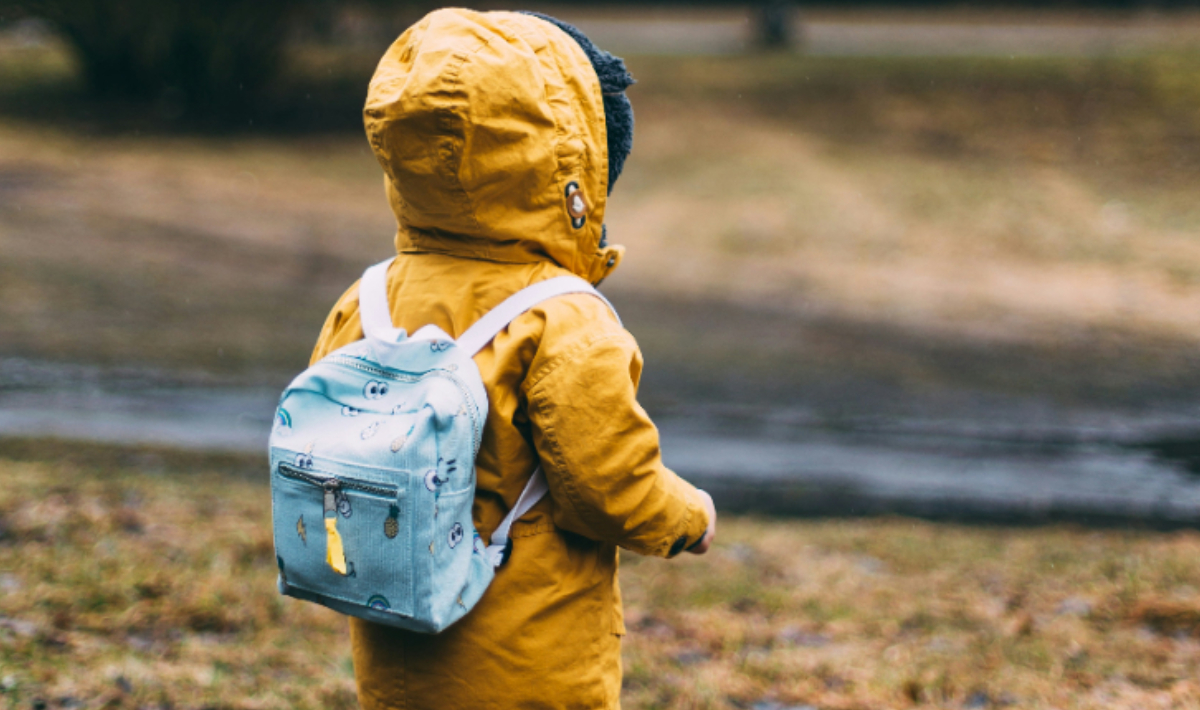 Παιδί πλάτη