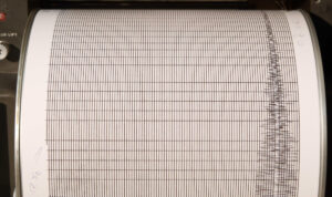 Σεισμική δόνηση 5,3 Ρίχτερ στη Θεσπρωτία, με κατολίσθηση στην Εγνατία και ρωγμές σε σπίτια (βίντεο)