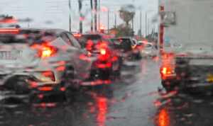 Χειμωνιάτικο σκηνικό στην Κρήτη με καταιγίδες και 7 μποφόρ