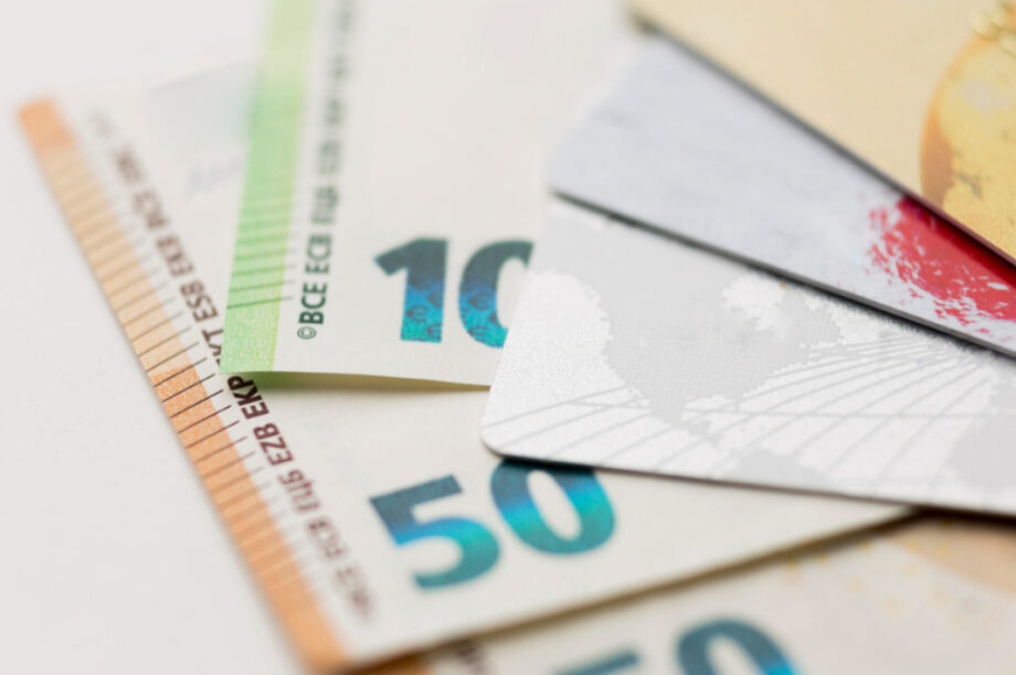 ΧΡΗΜΑΤΑ ΛΕΦΤΑ