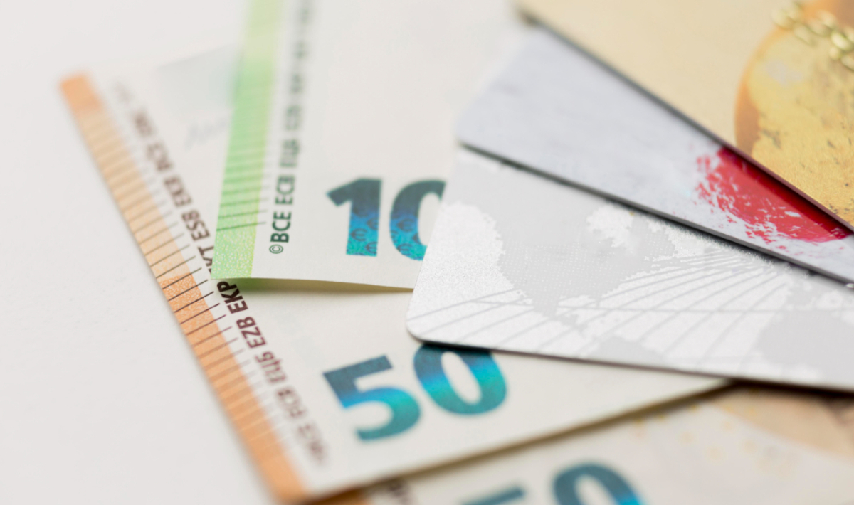 ΧΡΗΜΑΤΑ ΛΕΦΤΑ