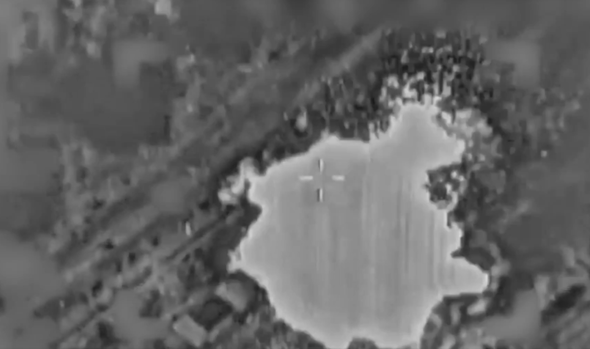 Ισραηλινό χτύπημα σε Ιρανικό αεροδρόμιο με στόχο μαχητικά αεροσκάφη F-14 (βίντεο)