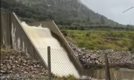 νερό βροχές φράγμα Αποσελέμη