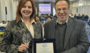 Βραβεύτηκε η ΔΕΠΑΝΑΛ για την στήριξή της στην κρητική οινοποιία