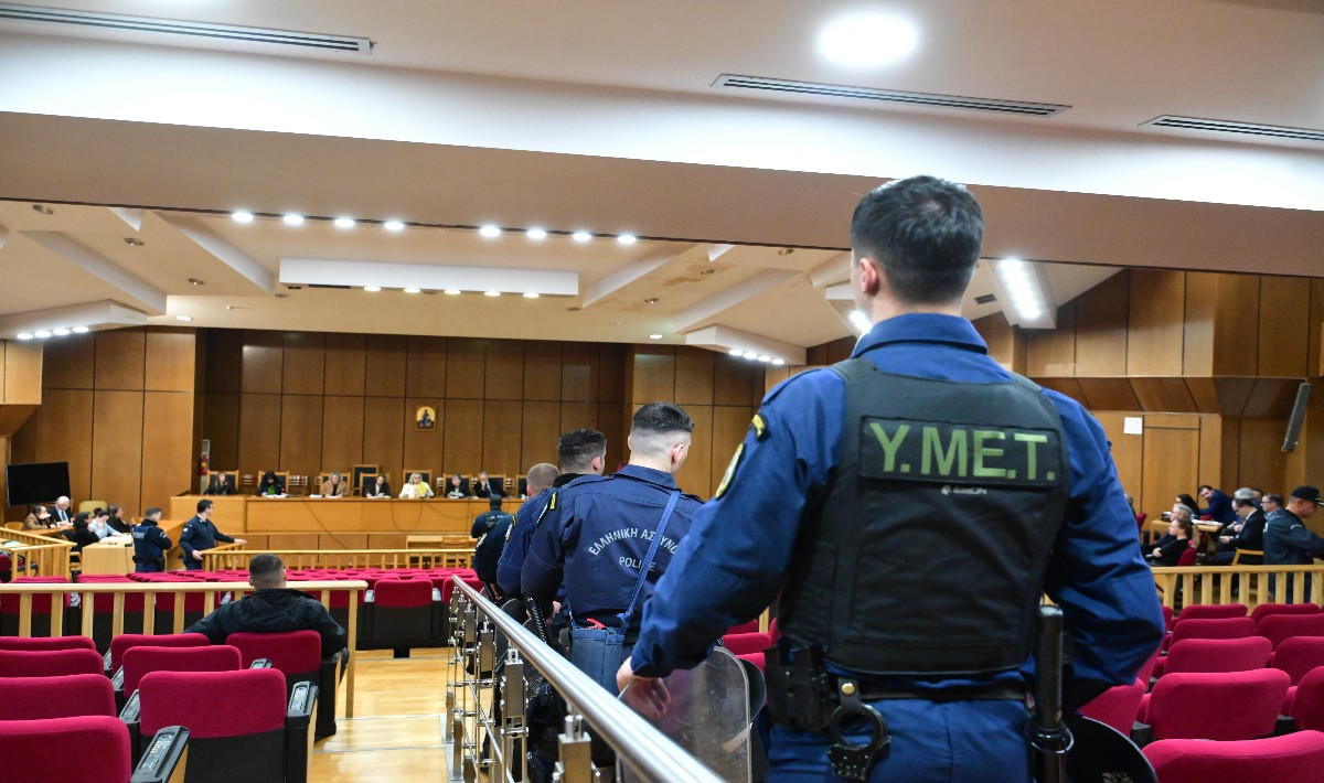 Δίκη Χρυσής Αυγής: 13 χρόνια στη διεύθυνση της οργάνωσης – Iσόβια ξανά ο Γιώργος Ρουπακιάς