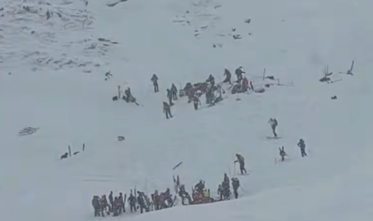 Τραγωδία: Δύο νεκροί και τρεις τραυματίες από χιονοστιβάδα στην Ιταλία – Δείτε βίντεο