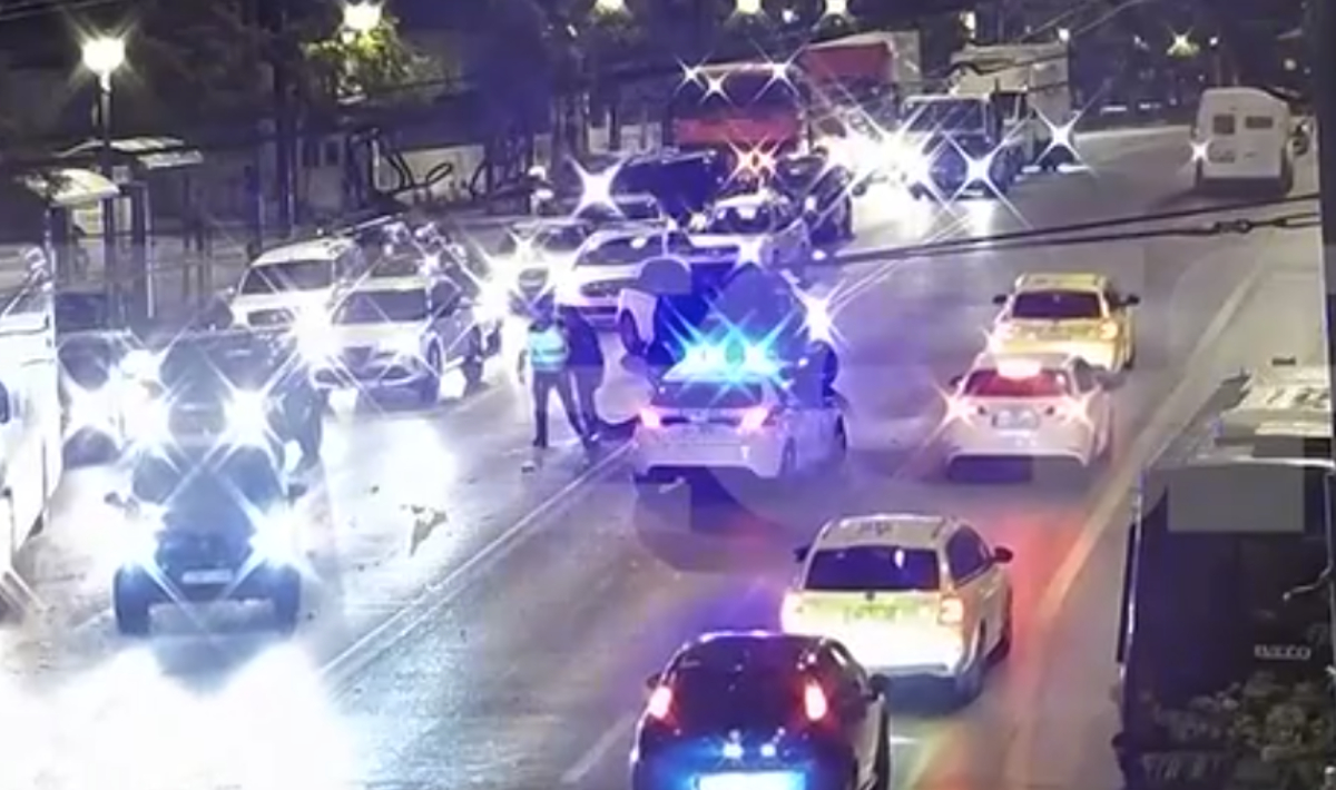 Νέο βίντεο ντοκουμέντο από το τροχαίο δυστύχημα μπροστά από τη Βουλή