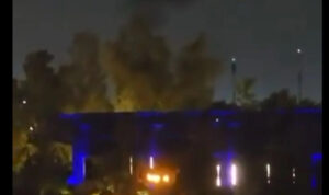 Επίθεση στο Ριάντ: Εκρήξεις και πυρκαγιά στην αμερικανική πρεσβεία