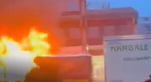 Συναγερμός στην Ελβετία: Άνδρας αυτοπυρπολήθηκε σε λεωφορείο – Αναφορές για νεκρούς και τραυματίες