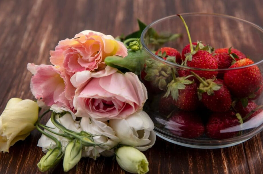 ΕΟΡΤΟΛΟΓΙΟ ΝΕΟ