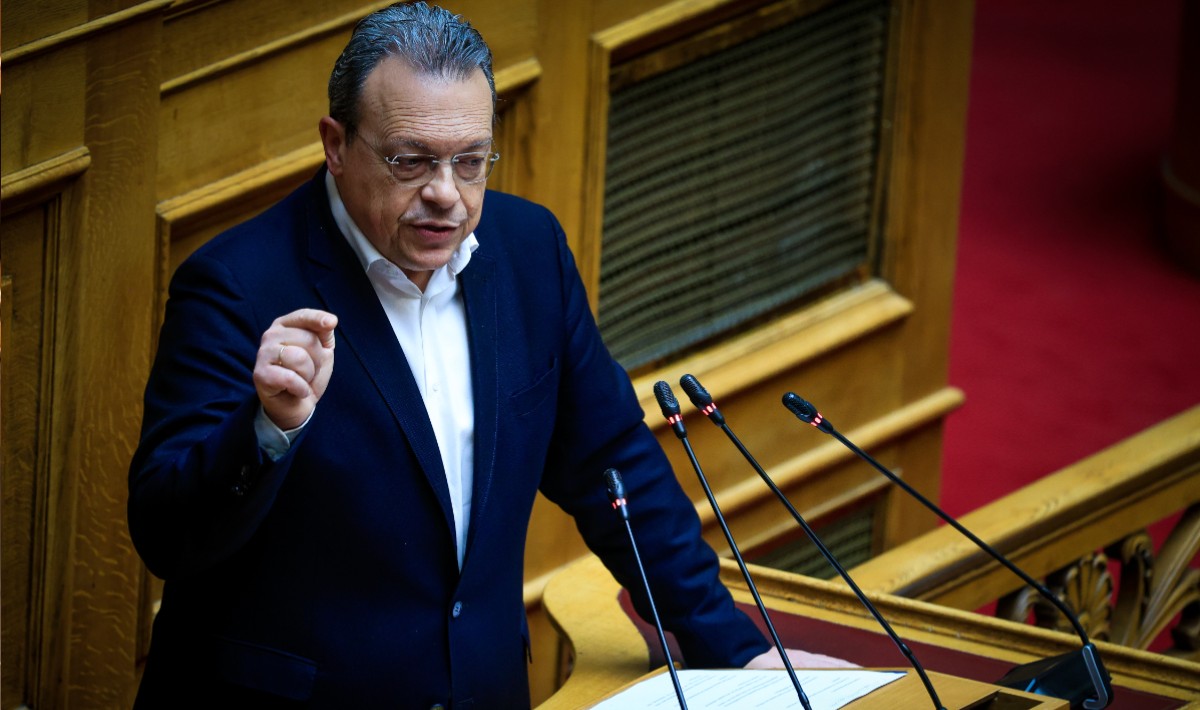 Φάμελλος: «Το ΠΑΣΟΚ οδηγείται σε ένα ιστορικό λάθος – Δεν δίνει προοδευτική κυβέρνηση»