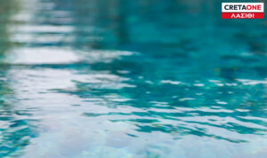 Σοβαρό περιστατικό στην Κρήτη: Νεαρός βρέθηκε λιπόθυμος στον πυθμένα πισίνας