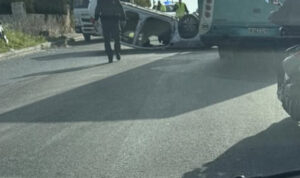 Συναγερμός στην Πυροσβεστική για ανατροπή αυτοκινήτου στη ΒΙ.ΠΕ. Ηρακλείου