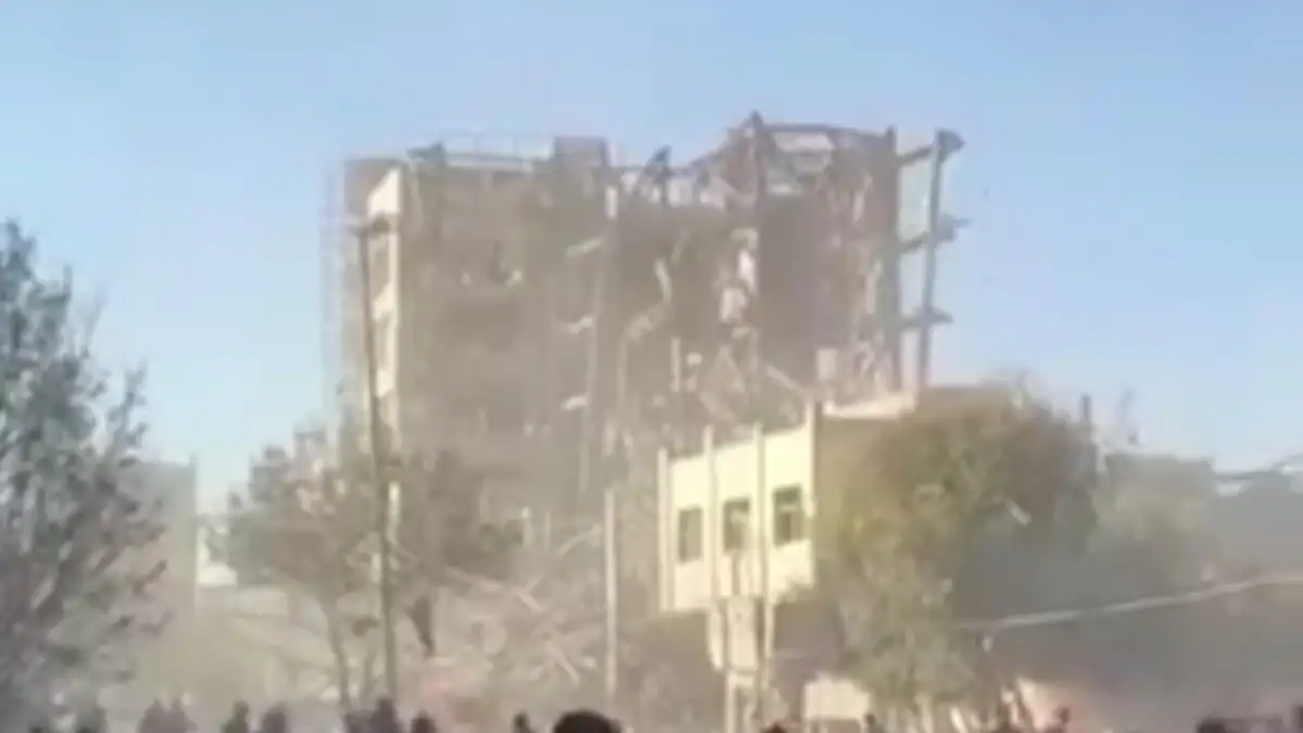 Το Ιράν βομβάρδισε το κτίριο που θα εκλεγόταν ο διάδοχος του Αλί Χαμενεΐ