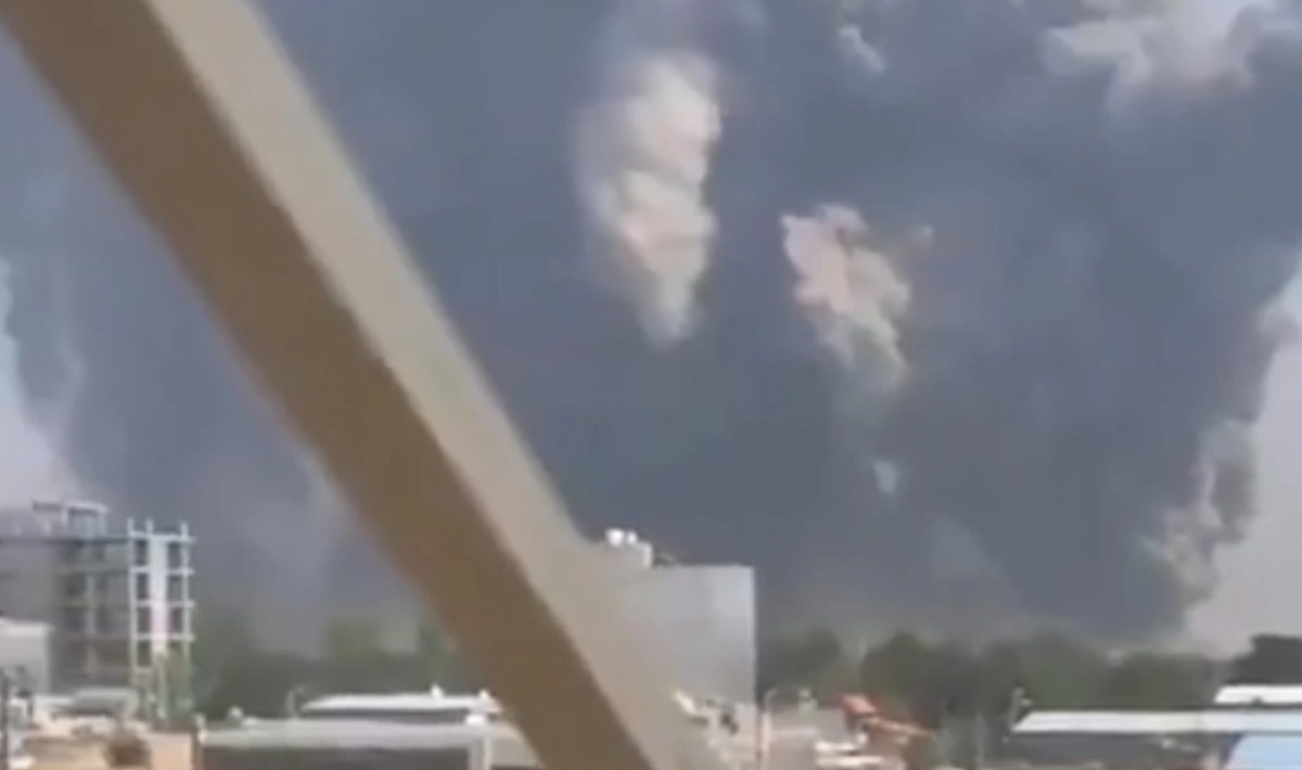 Πύραυλοι εκτοξεύθηκαν κατά της περιοχής της Ντιμόνα ως αντίποινα για το ισραηλινό πλήγμα στη Νατάνζ, λένε οι Ιρανοί (βίντεο)