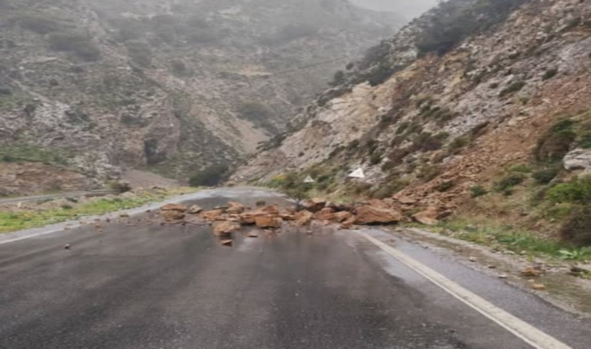 Βιάννος: Κατολίσθηση προκάλεσε διακοπή της κυκλοφορίας στον δρόμο