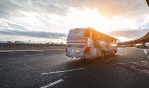 Πανικός σε λεωφορείο στον Βόλο: 40χρονος κατηγορείται ότι παρενόχλησε ανήλικη