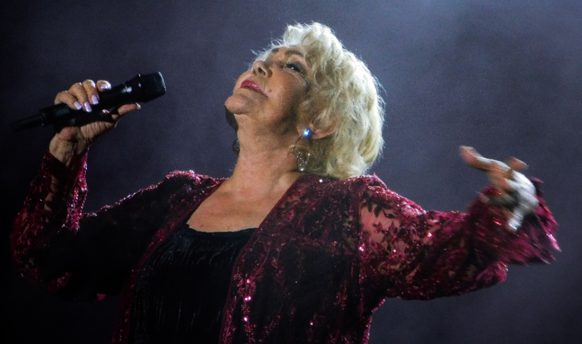 Μαρινέλλα: «Όσο αντέχω, θα τραγουδάω» (βίντεο)