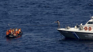 μεταναστεσ νεο