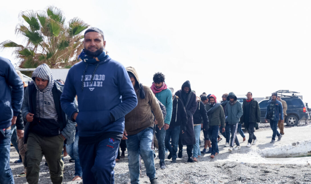 ΜΕΤΑΝΑΣΤΕΣ