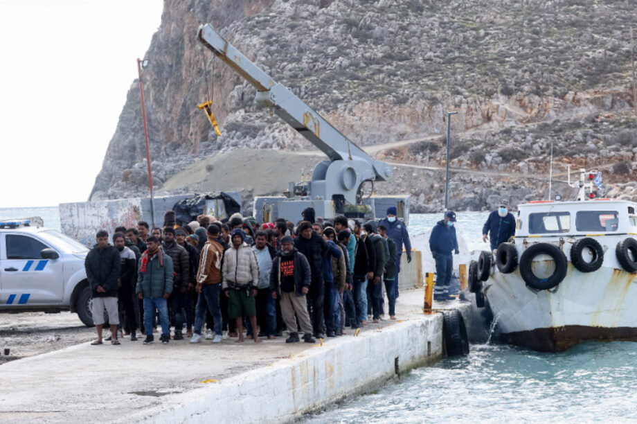 ΜΕΤΑΝΑΣΤΕΣ ΗΡΑΚΛΕΙΟ ΚΑΛΟΙ ΛΙΜΕΝΕΣ