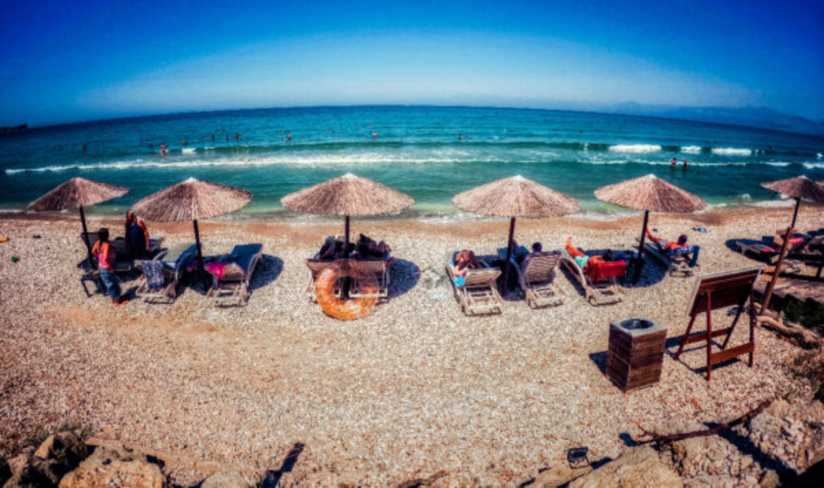 Παράταση προθεσμίας για τις αιτήσεις παραχώρησης των παραλιών σε επιχειρήσεις