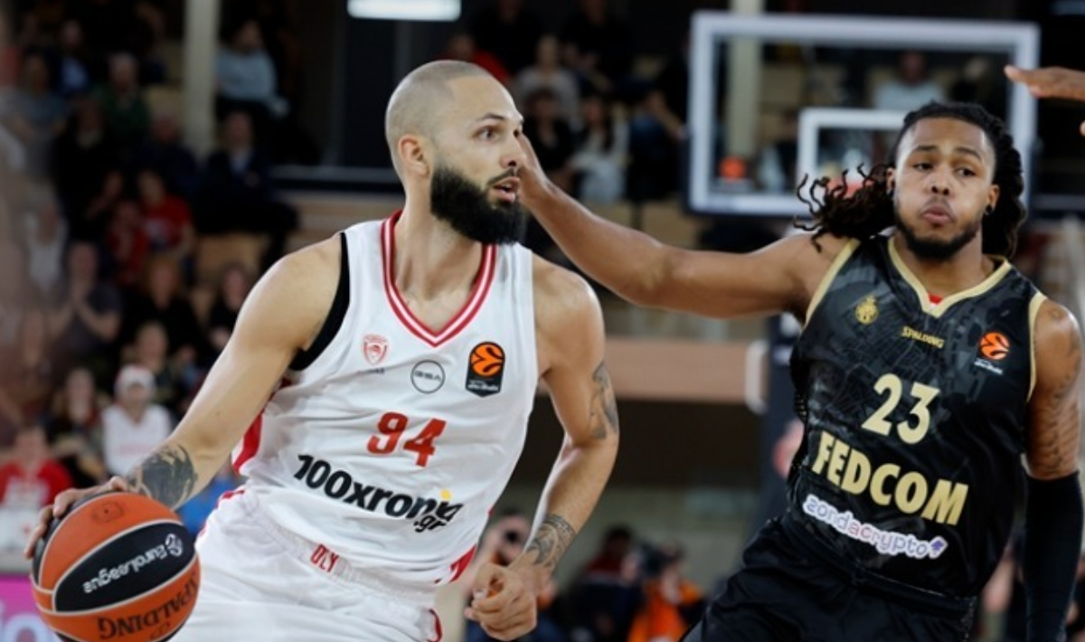 Νέο πρόβλημα στον Παναθηναϊκό: Αμφίβολος ο Χέιζ-Ντέιβις για το ντέρμπι με τον Ολυμπιακό